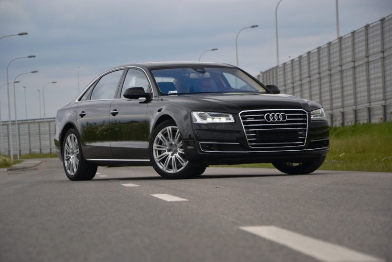 Luxury corporate transfer transport chauffeur private hire audi