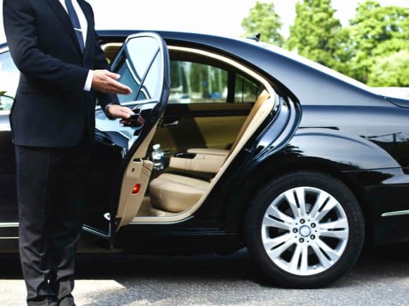 Luxury corporate transfer transport chauffeur private hire