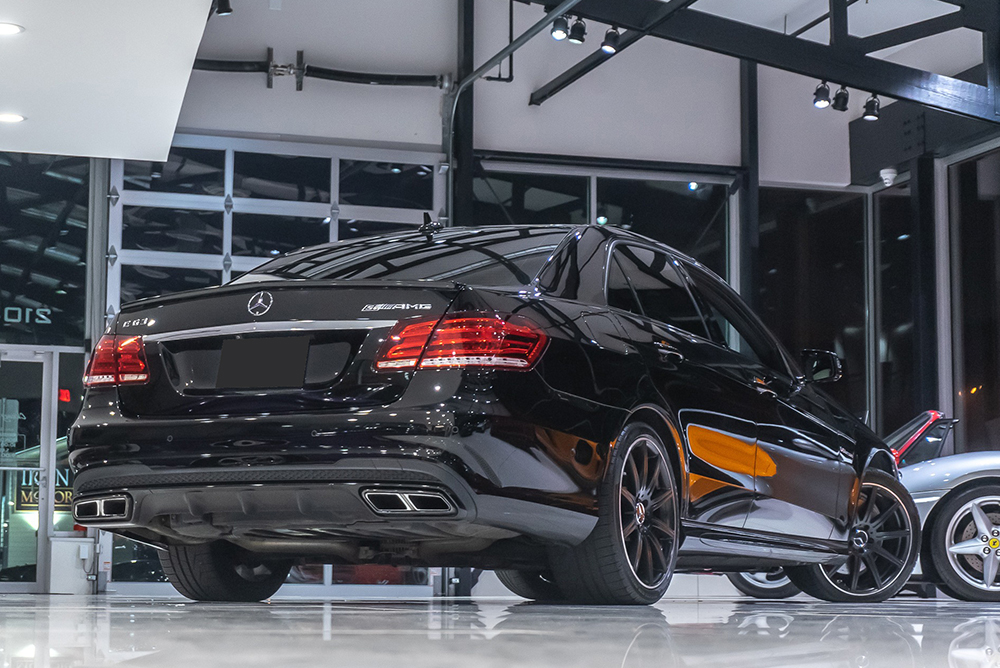 Luxury corporate transfer transport chauffeur private hire